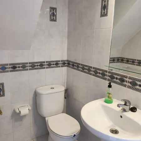 Hacienda 19 Menyber * Нерха